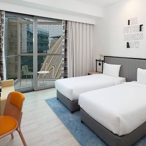 Rover Room – Monthly % off F&B Laundry Service